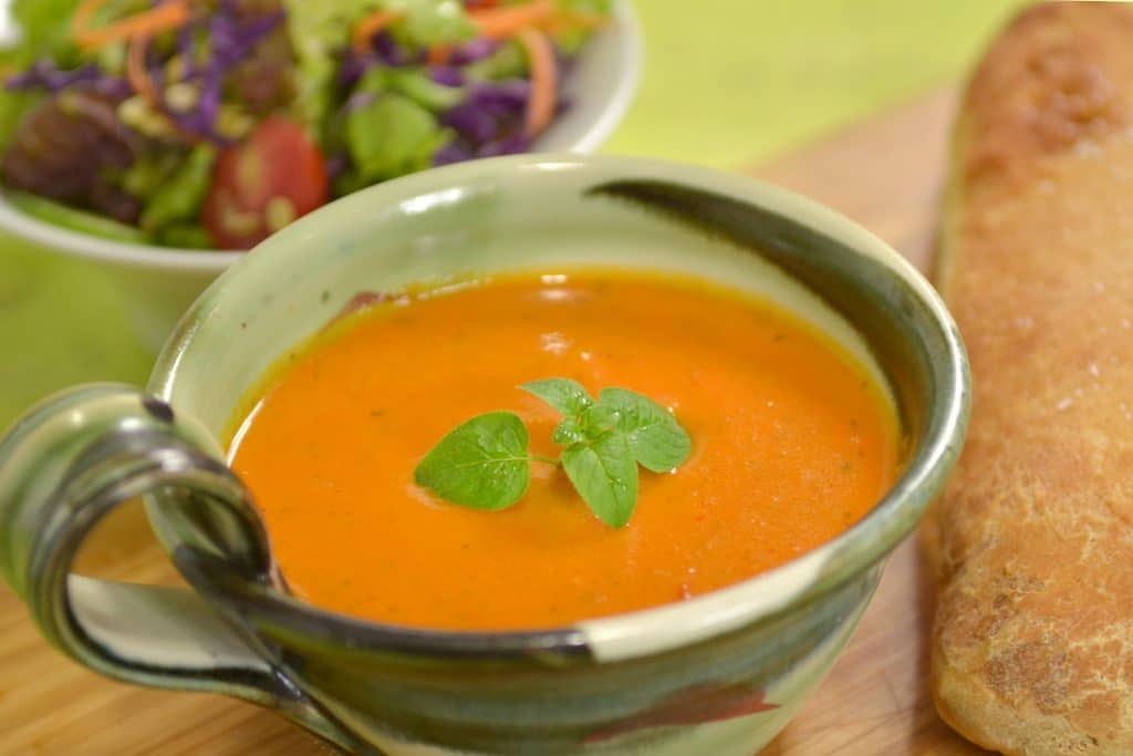 גרג קפה מרק עדשים כתומות צילום אלעד גוטמן (Custom)