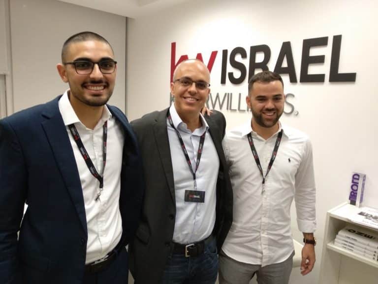 הזכיינים ועמוס נעים