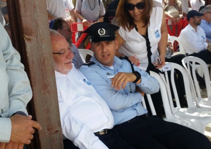 לפני דקות אחדות