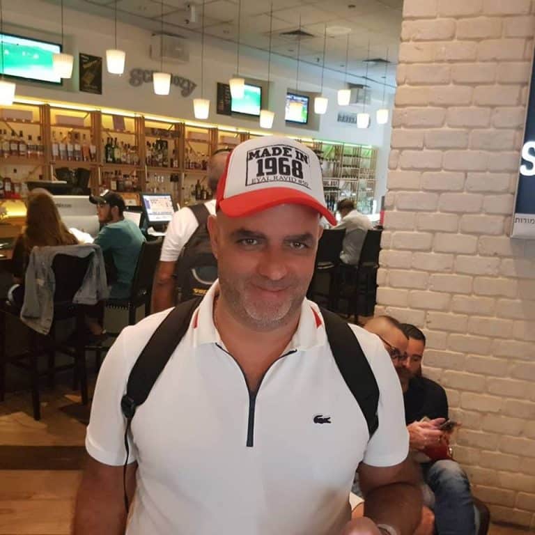 אייל רביד|אריאל זילבר|מיקונוס|1d0f3543-4108-4723-a439-8fbb8d40d1f7|ADH