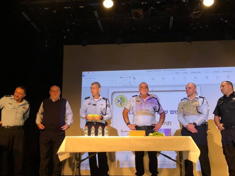 שוטרים מצטיינים