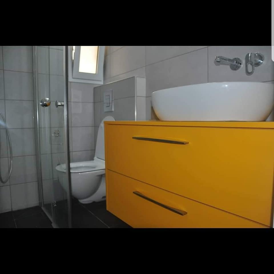 49759078_224646145138208_5521091578954776576_n