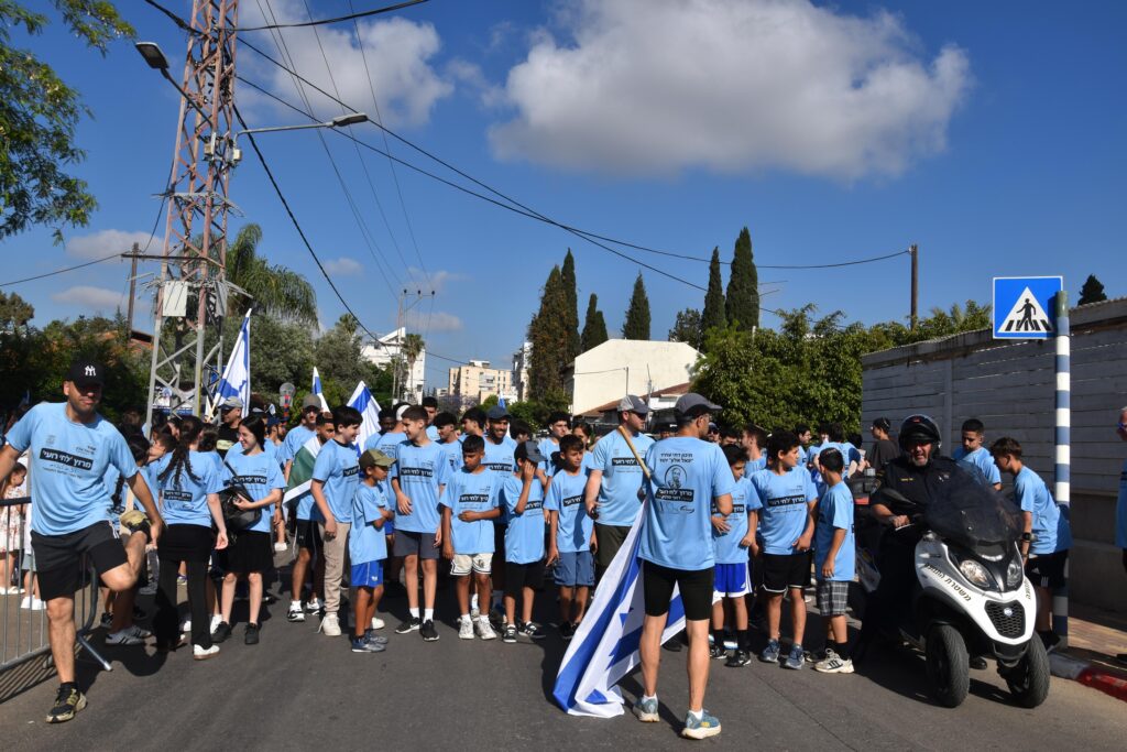 מרוץ רועי ה־13 ביהוד, לזכר רועי פרג׳ון ז״ל ובוגרי בית הספר שנפלו