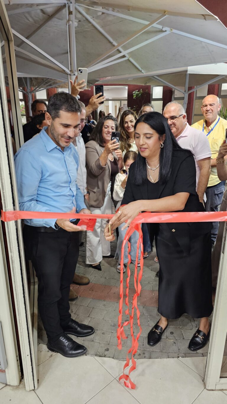חנוכת בית המתנדב העירוני ביבנה בהשתתפות מתנדבים, נציגי העירייה וארגוני הקהילה.