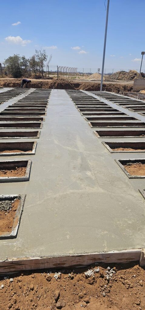 עבודות הרחבה ופיתוח בבית העלמין העירוני ביהוד־מונוסון, לצד החלקה החדשה שהוכשרה לקבורה במסגרת פרויקט ההרחבה