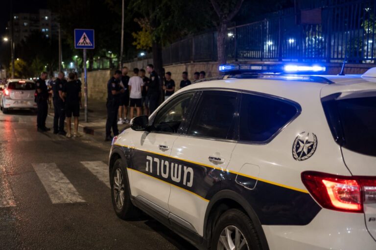 יידת משטרה במסגרת חקירת אירוע אלימות בין בני נוער בפתח תקווה
