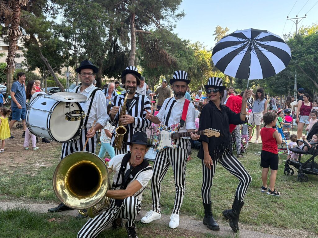 מופע חוצות במסגרת פסטיבל הפרינג' הבינלאומי בבאר שבע