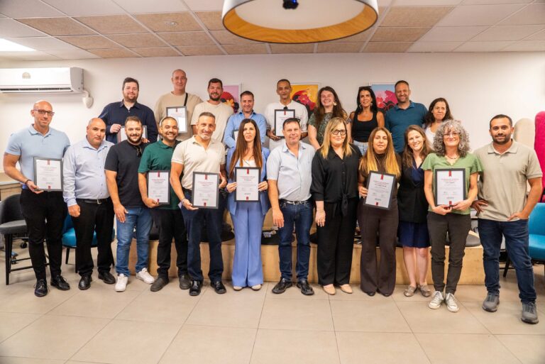 נציגי בתי המלון באילת מקבלים תעודות הסמכה במסגרת תוכנית בינלאומית למלונאות מקיימת