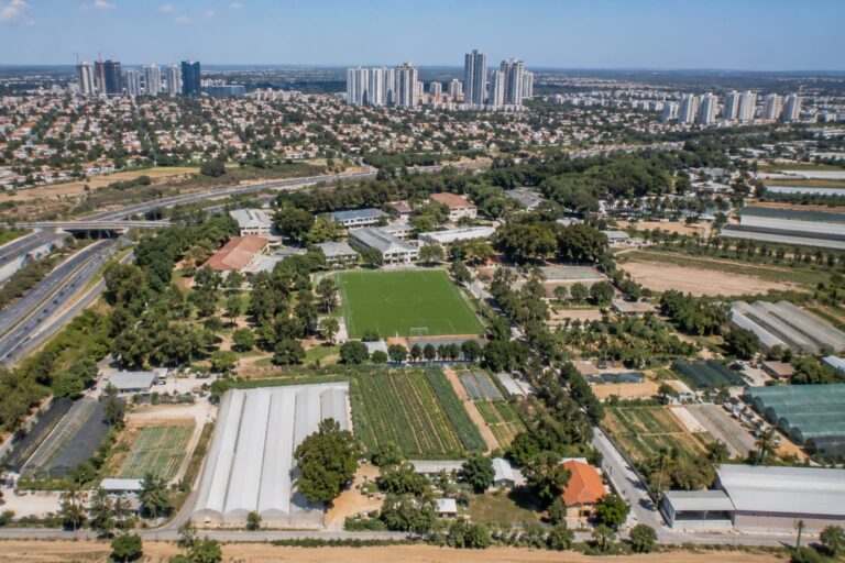 אזור הכפר הירוק ורמת השרון, שעמד במרכז הסכסוך המשפטי על פיצויי ההפקעה