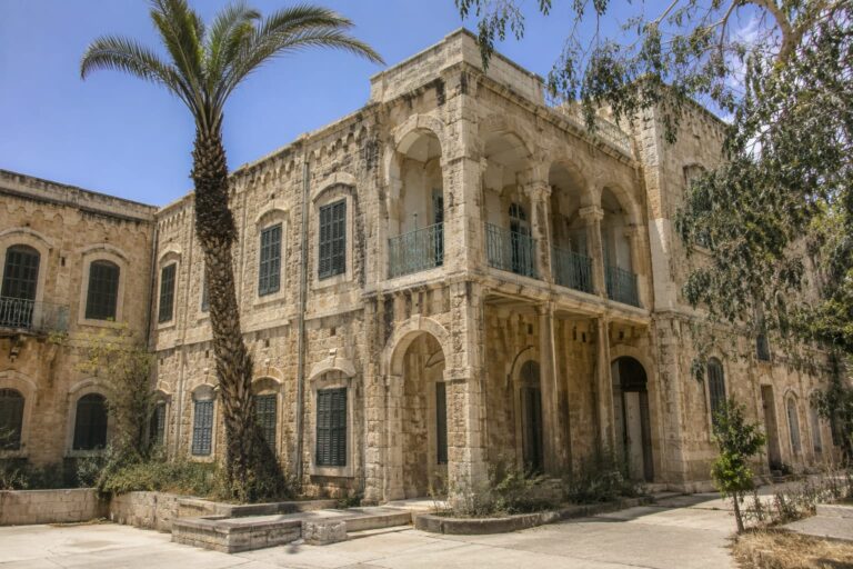 המבנה ההיסטורי במתחם ביקור חולים ברחוב הנביאים בירושלים