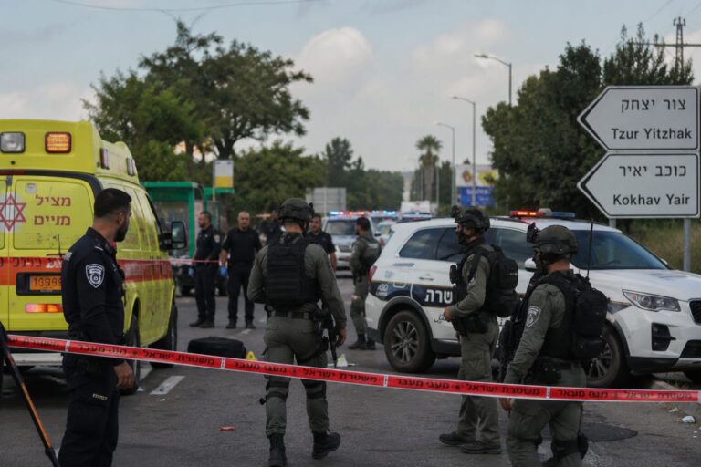 כוחות ביטחון בזירת פיגוע ירי באזור צור יצחק וכוכב יאיר